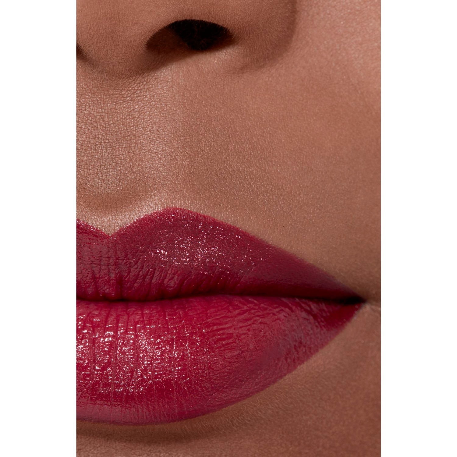 LA BARRA DE LABIOS INTENSA
